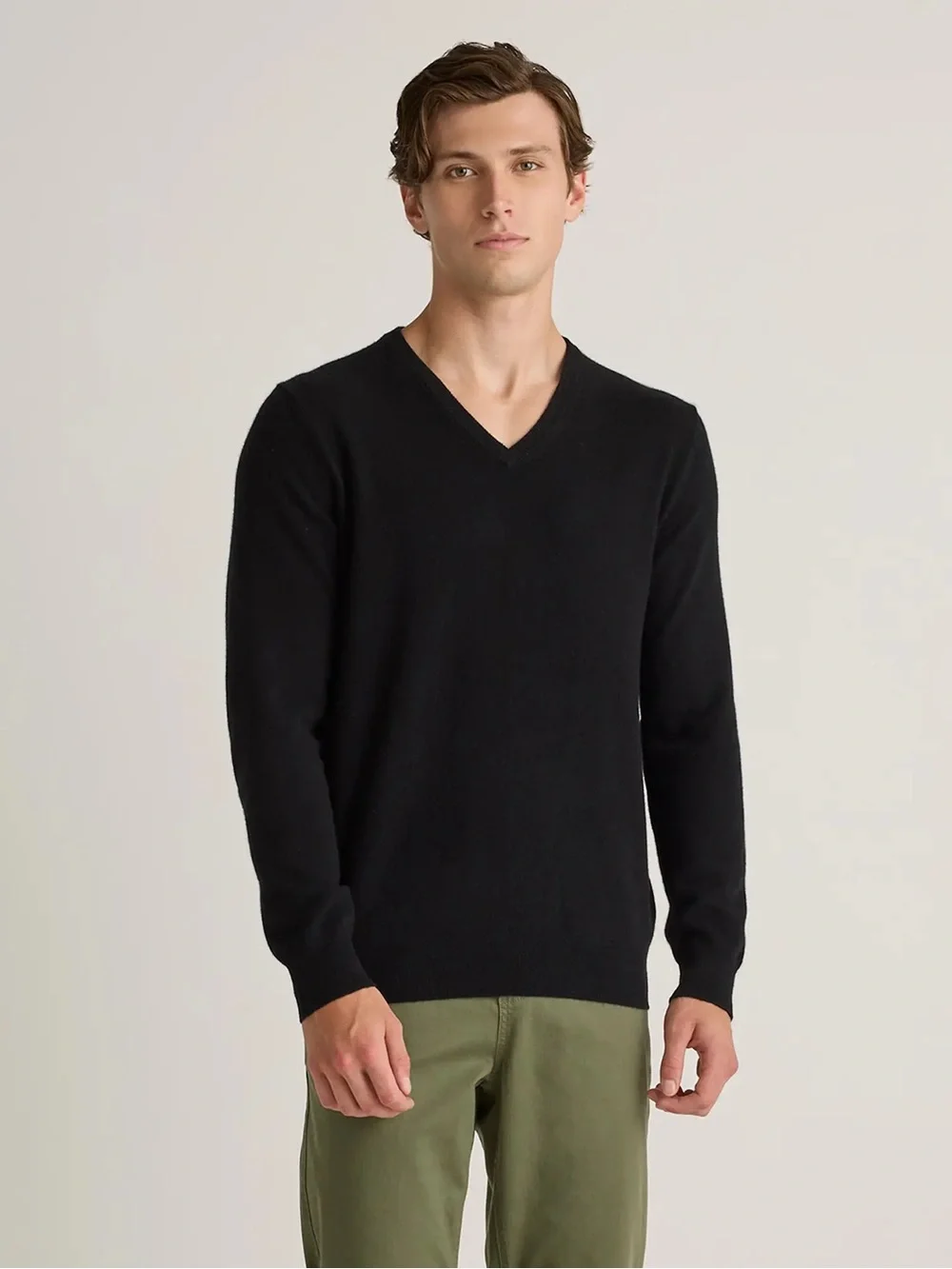 NEW Quince 100% Mongolian Cashmere V Neck Pull Over Sweater Mens Medium Black